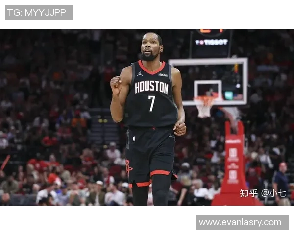 杜兰特在NBA的传奇之路：从新秀到超级巨星的成长历程与挑战