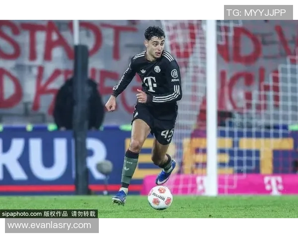 拜仁慕尼黑客场遭遇莱比锡逆转赛季首败！